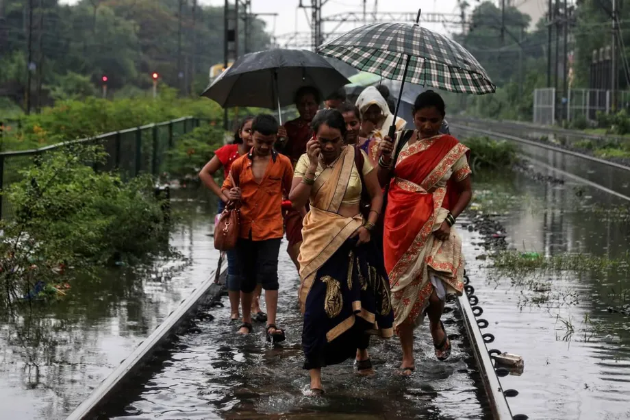 なぜモンスーンの洪水でインドの都市はまひするのか：都市危機の実態