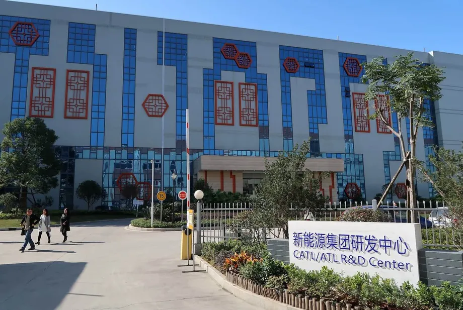 中国の工場拠点へと台頭するハンガリー：経済ブーム、地域住民の反発、欧州産業の未来