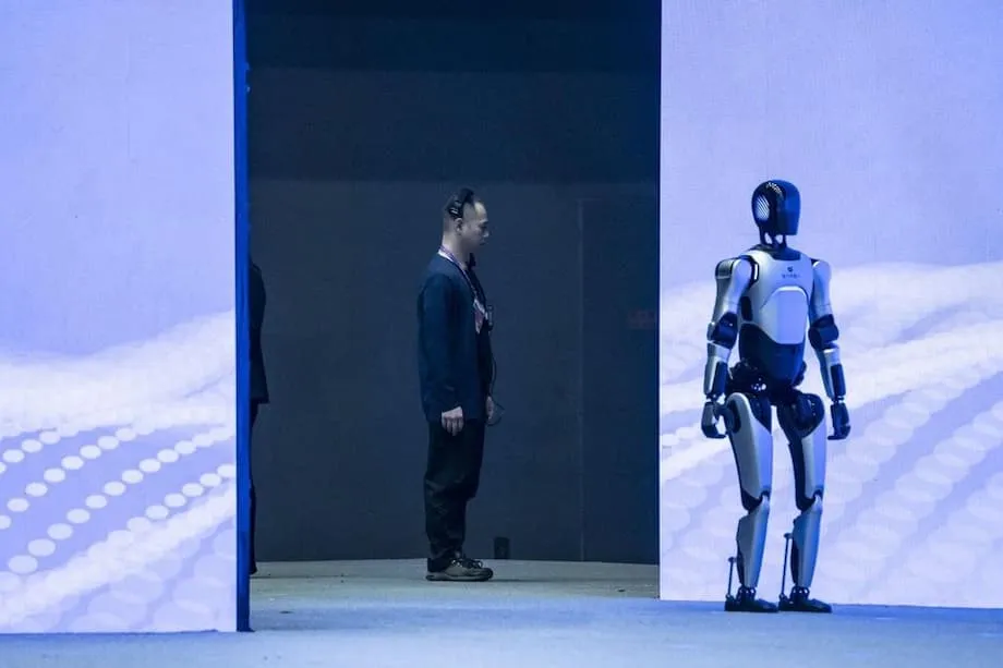 中国のヒューマノイドロボットが主役に：世界のAIリーダーを目指す野心と革新