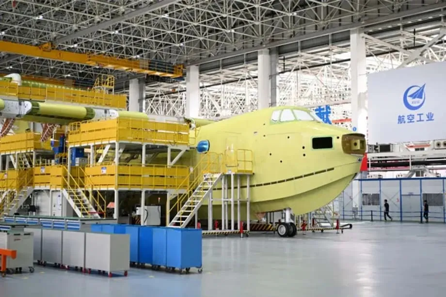 中国のAG600「鯤龍」：世界最大の水陸両用機が量産開始