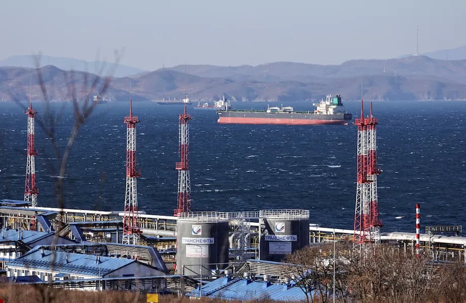 米関税がインドを直撃するなか、中国がロシア産原油の輸入を拡大：地政学、貿易、世界のエネルギー流通の行方