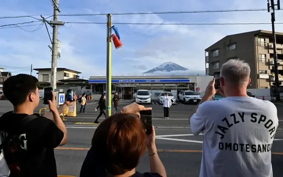 Japanâs tourism arrivals hit July record despite weather disruption ...
