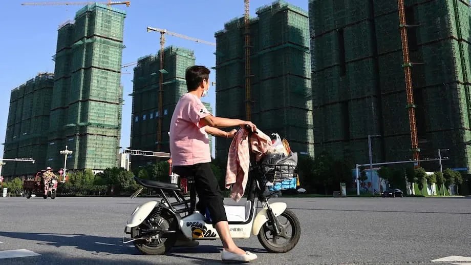 恒大の崩壊：中国の不動産大手はなぜ破綻し、世界第2位の経済大国に何をもたらすのか