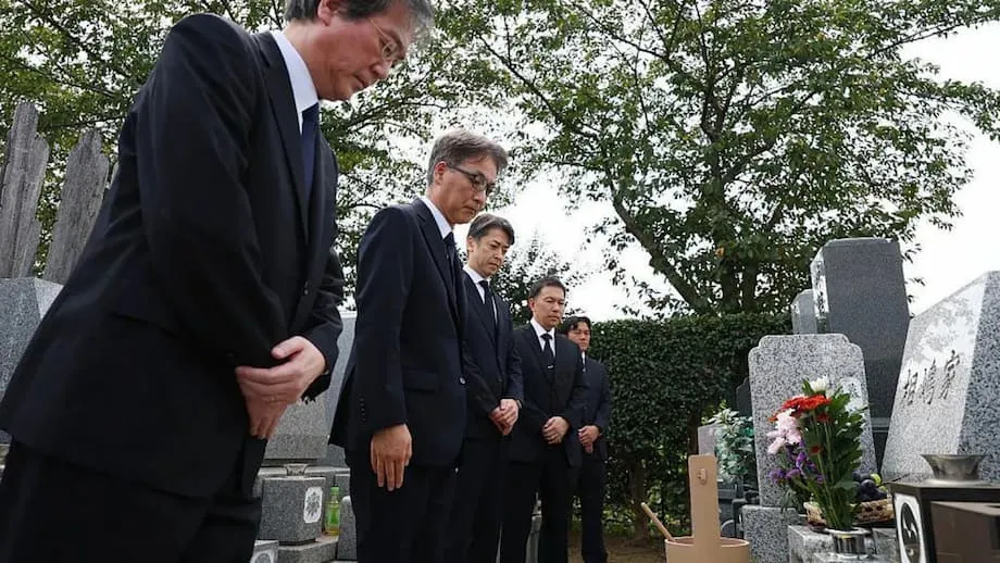 墓前での謝罪：相島静夫氏の悲劇と「人質司法」の危機
