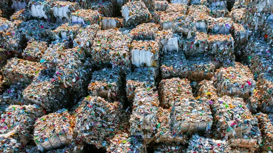 画期的なワンステップ技術、プラスチック廃棄物をガソリンに転換　米中チームがリサイクルの新基準