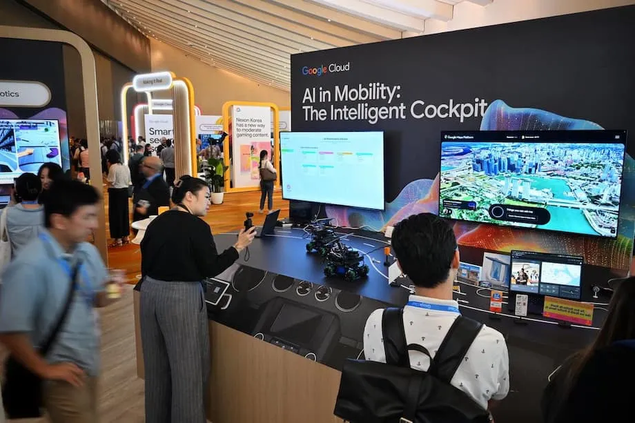 シンガポール、公共サービスで自律型AIエージェントを試験導入 デジタル統治の展望と課題
