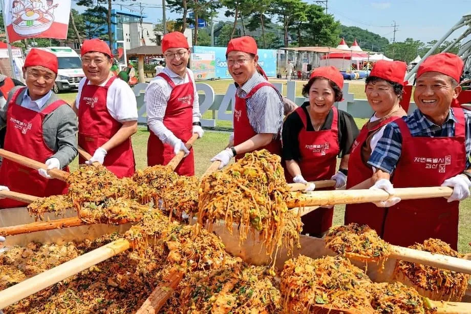 2025年、韓国の秋を楽しむ場所：祭り、夜の庭園、旬の味覚