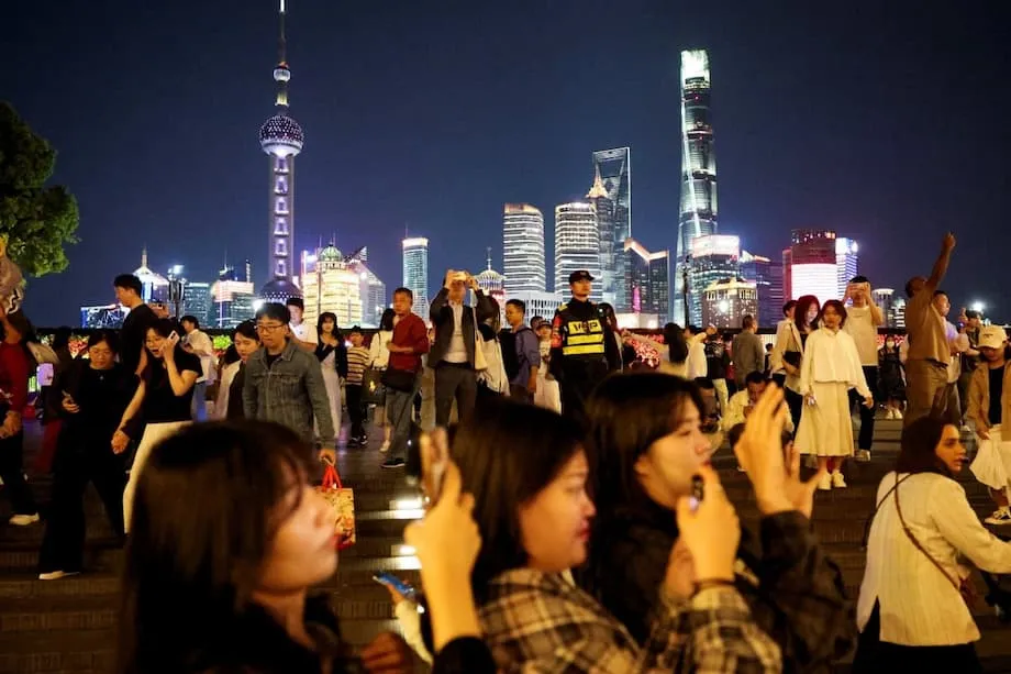 国慶節連休、旅行需要急増で中国全土の消費を押し上げへ