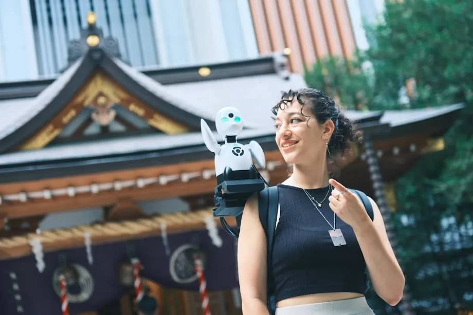 東京のロボットツアーガイド、障害のある人の就労を可能に