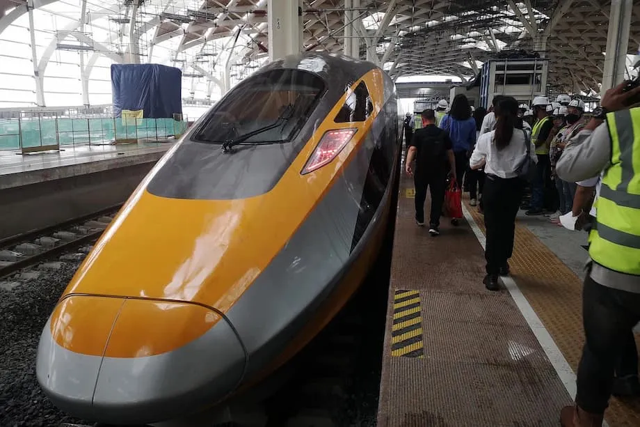 インドネシア、Whoosh高速鉄道の債務再編に向け中国と協議開始