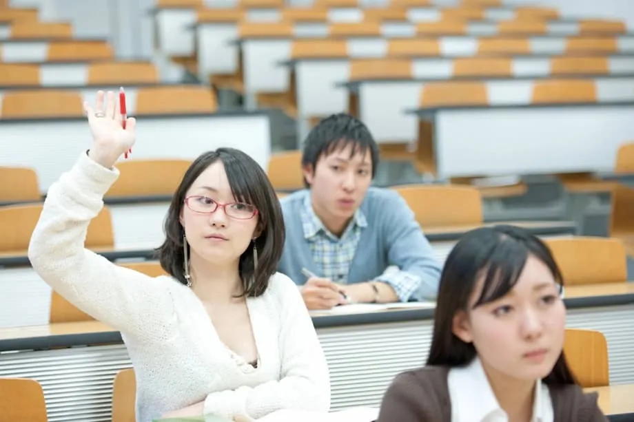 日本、2026年度から学士・修士一貫の5年制課程を導入へ