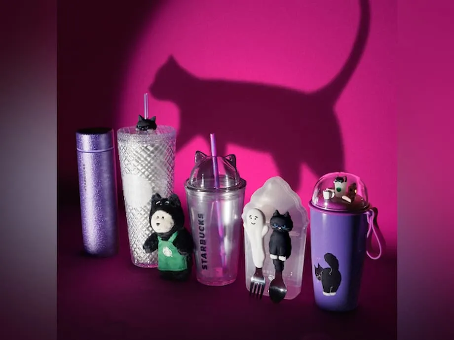 スターバックス日本、ハロウィーン2025の黒猫コレクションとアサイーベリーフラペチーノを発表