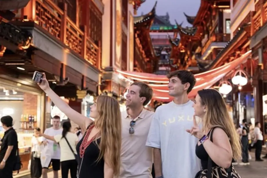 中国、買い物需要を呼び込み外国人旅行者を誘致