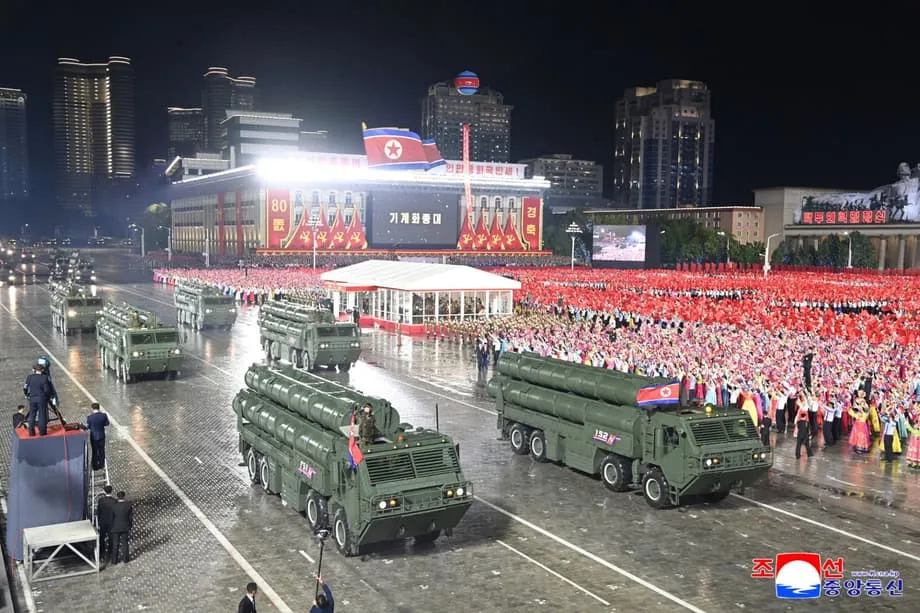 北朝鮮、APEC首脳会議を前に弾道ミサイル発射　極超音速システムと主張