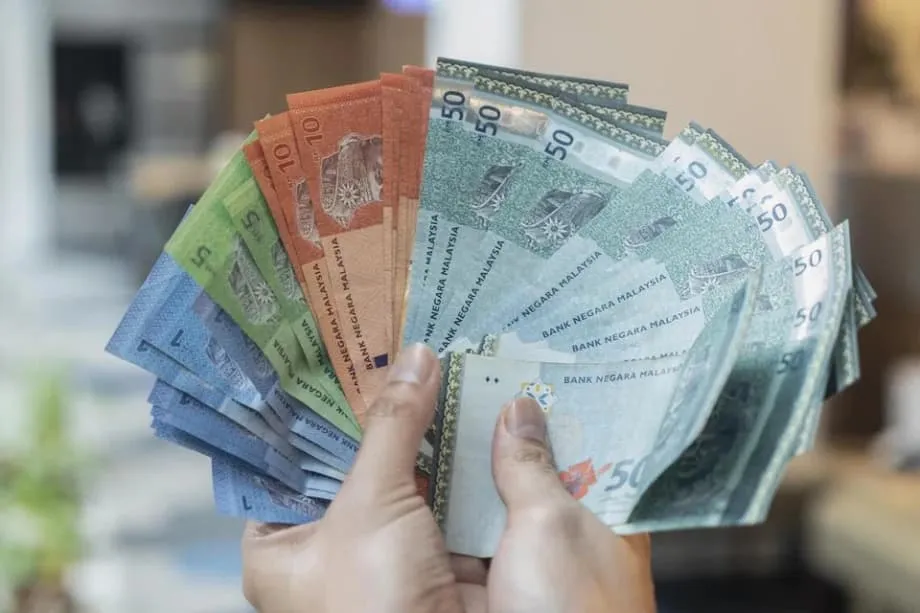 リンギットが13カ月ぶり高値、マレーシア通貨がアジア勢を上回る