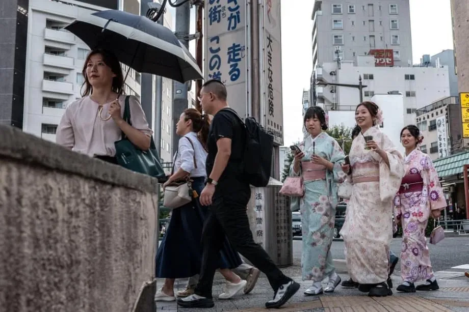 台湾めぐる発言後、中国の訪日自粛呼びかけで小売・観光業に動揺