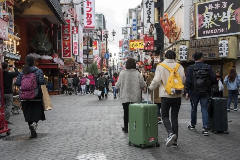 大阪、特区民泊の新規申請を停止へ