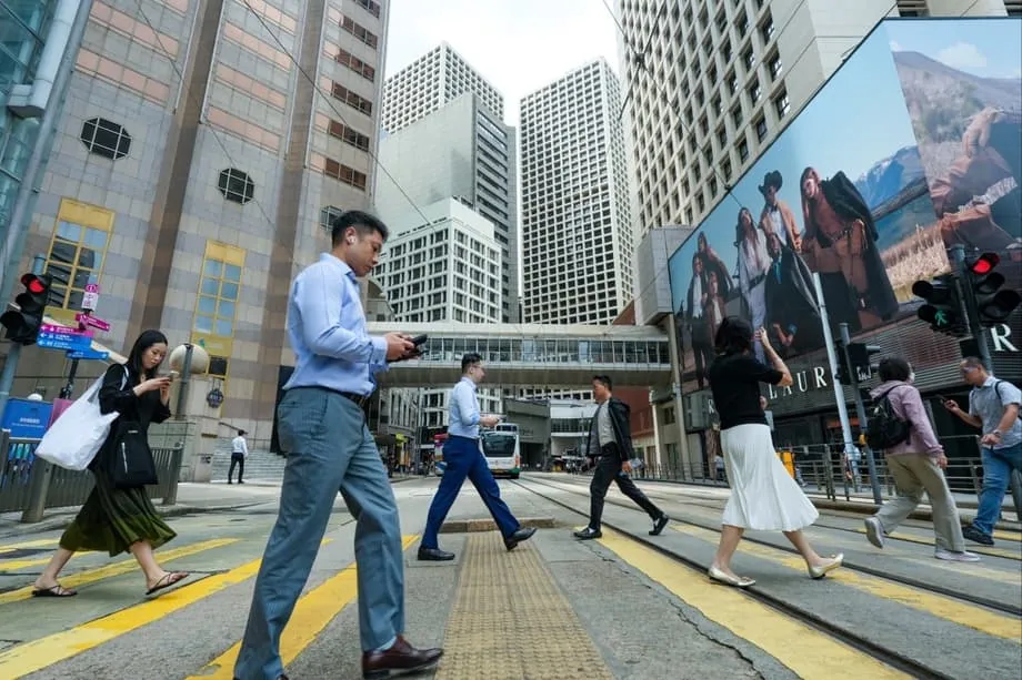 デロイト中国、香港のフィンテック・AI・資本市場強化へ5億香港ドルを投資、1,000人を採用