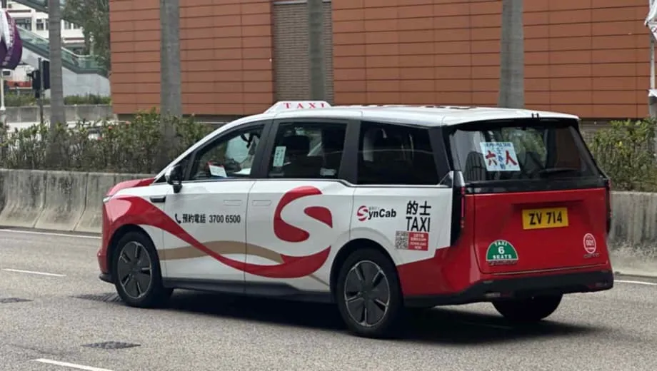 中国自動車メーカー、香港のタクシー市場でトヨタに挑む
