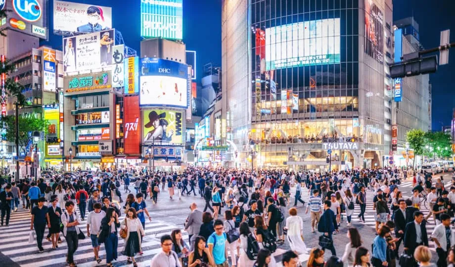 オーバートーリズムと社会的摩擦の高まりを受けて、日本が外国人向けの包括政策を実施