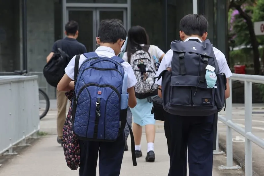 英語力の低下を背景に、香港が学校の言語政策を抜本見直し