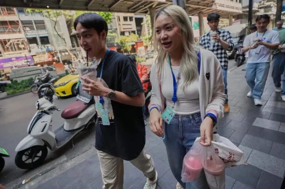タイのコーヒーチェーン、全国的な健康対策でデフォルトの砂糖量を半分に