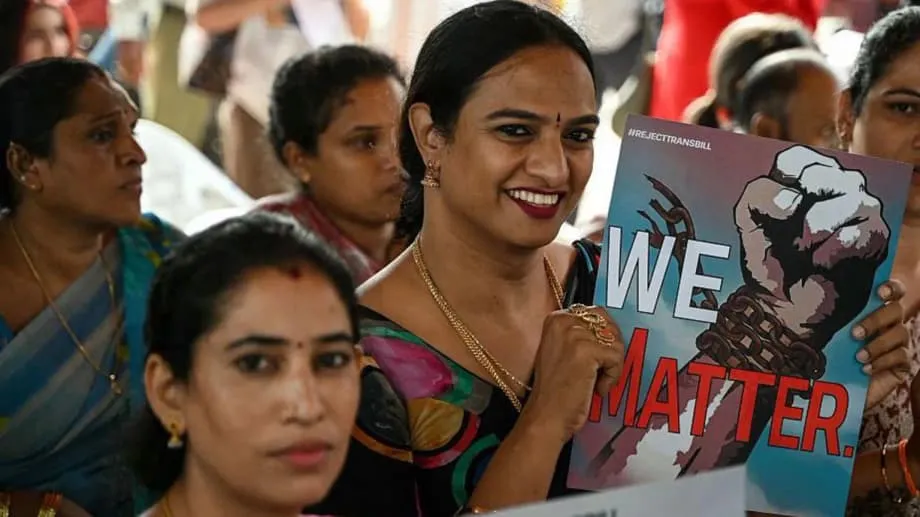 インドの新しいトランスジェンダー改正法案、権利後退をめぐり全国的な抗議デモに