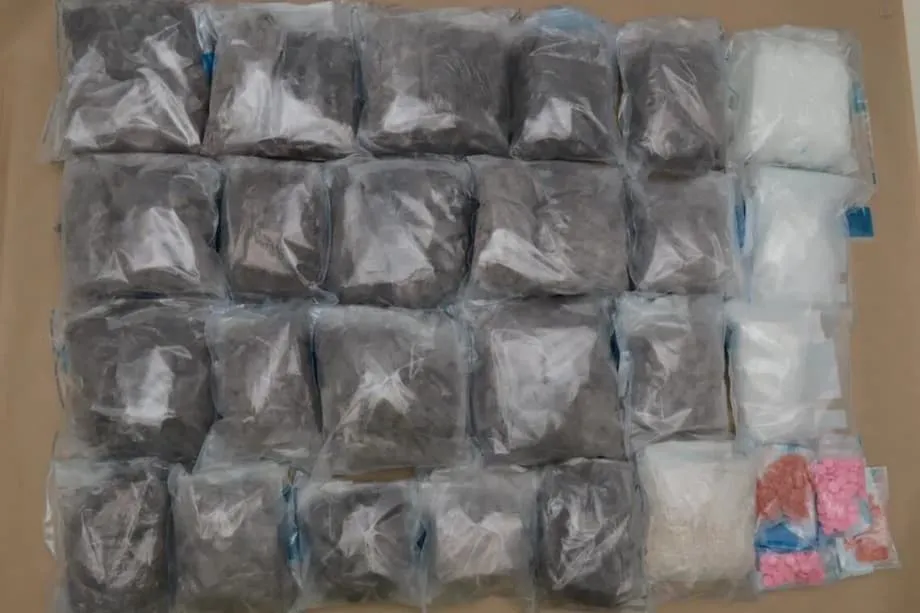 国際的な非難と家族の悲劇の中、シンガポールが大麻密輸の男性を死刑執行
