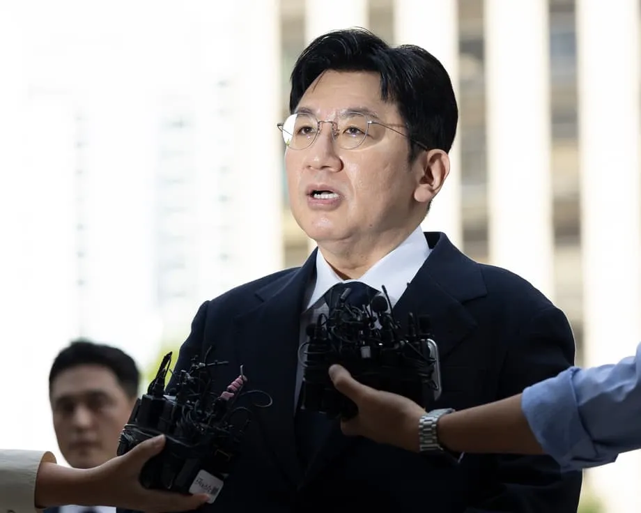 K-POP大手HYBE創業者パン・シヒョク氏、1億3600万ドルのIPO不正疑惑で逮捕請求へ