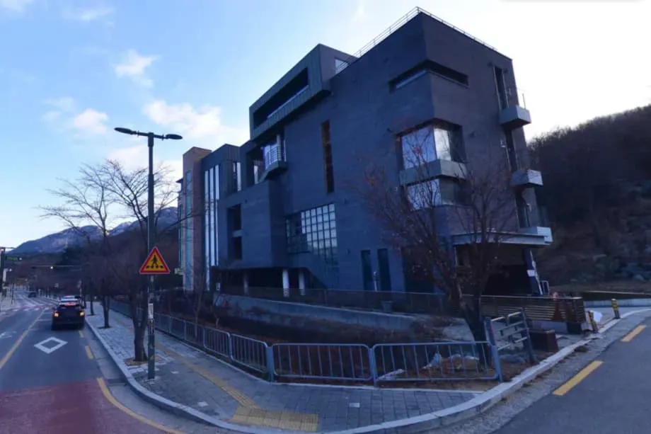 ソウルの「韓国博物館」、中国の文化財展示で批判噴出