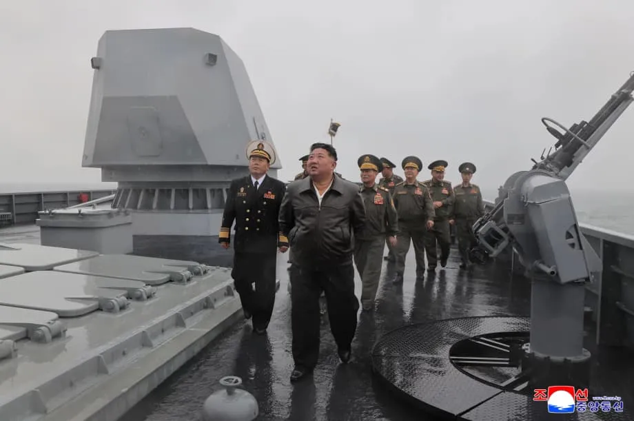 北朝鮮、ソウルを射程に置く砲兵を整備、初の近代型駆逐艦も就役へ