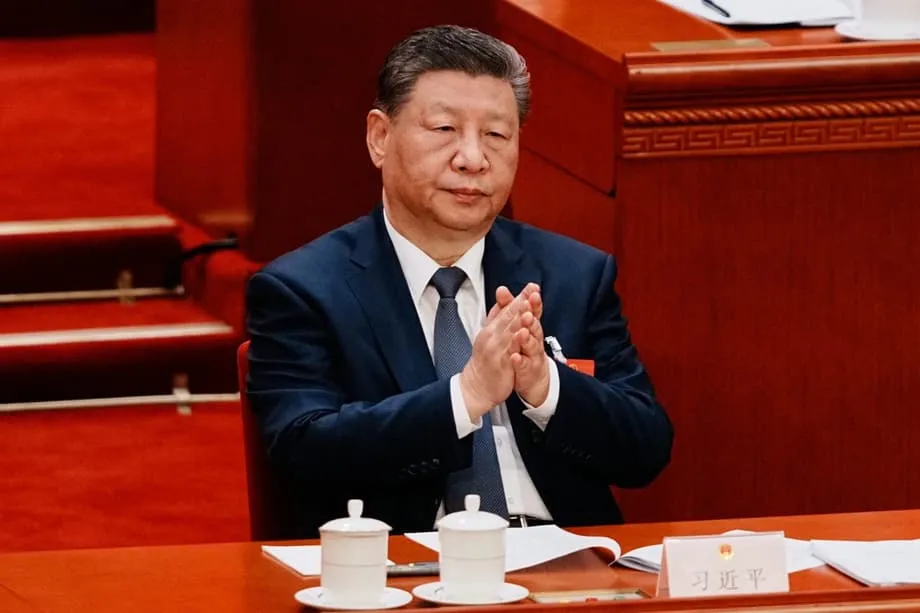 中国の総債務はGDP比300%を超え、西側経済を上回り世界の安定を脅かす