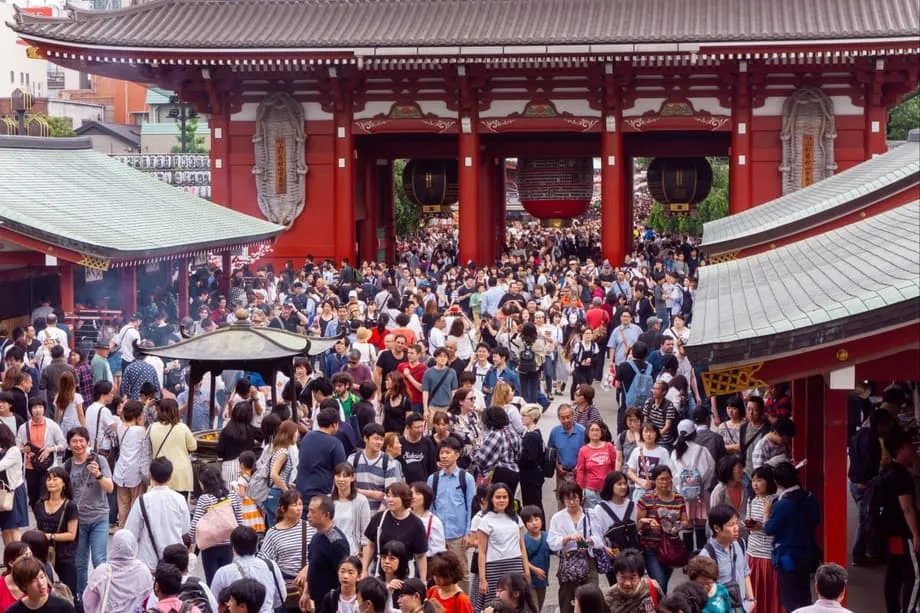 日本、永住許可に所得・日本語能力のより厳しい要件を導入