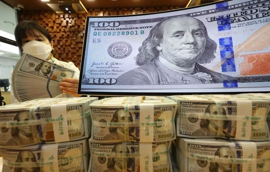 ウォン安が深刻化、3500億ドルの対米投資公約との両立にソウルが苦戦