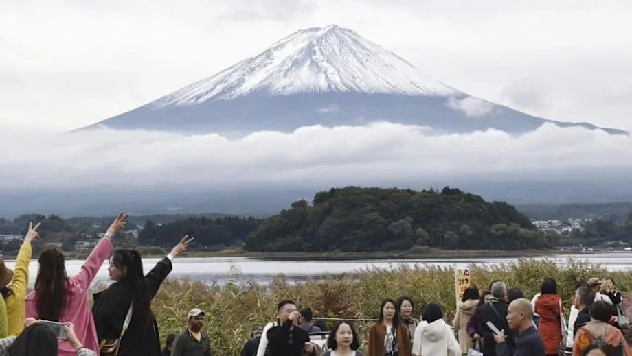 富士山の桜祭り、オーバートーリズムが住民の日常生活を脅かし開催中止へ