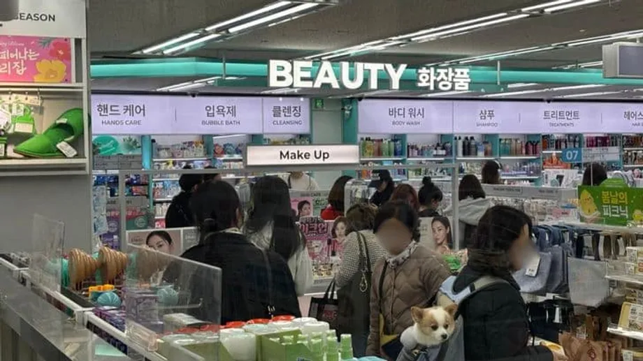 インフレで変わる韓国の若者の買い物、ダイソーは「安売り店」から目的地へ