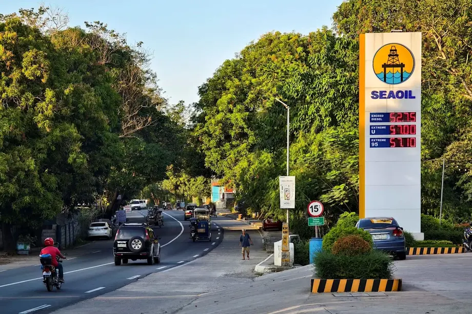 Philippine Petrol Prices Jump 68.3% as EVs and Hybrids Near a Quarter of Car Sales