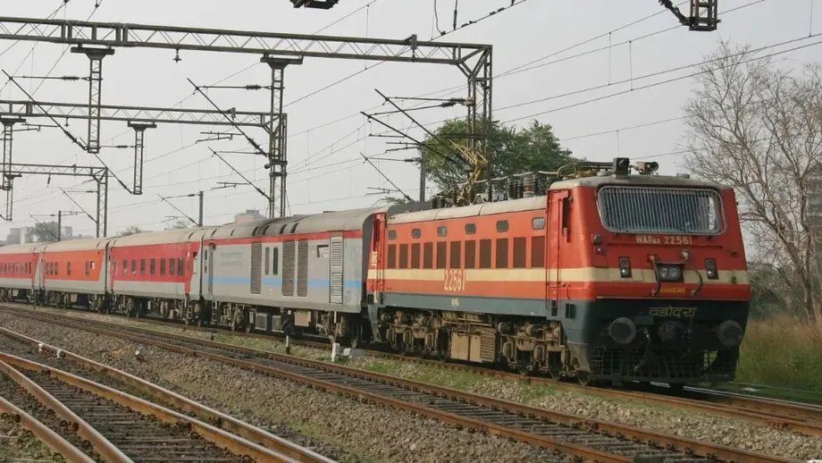 Indian Railways Plans 340,000 Regular Trips and 8,454 Festival Specials for October and November 2026