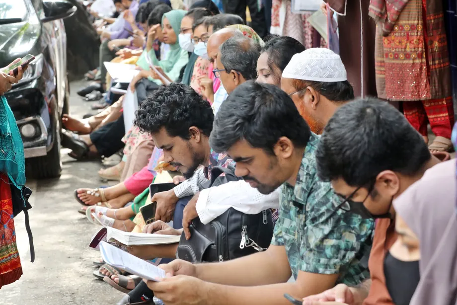 Bangladesh Appoints 1,702 in 45th BCS Gazette, Leaving Out 105 Recommended Candidates
