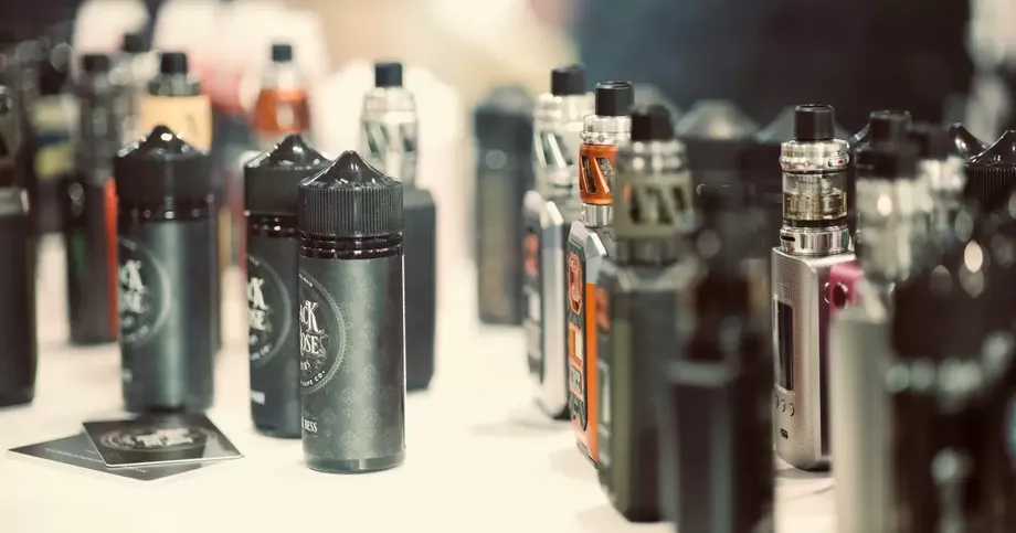 Sahroni Urges MUI to Declare Vaping Haram as Drug Findings Fuel Debate Over Total Ban