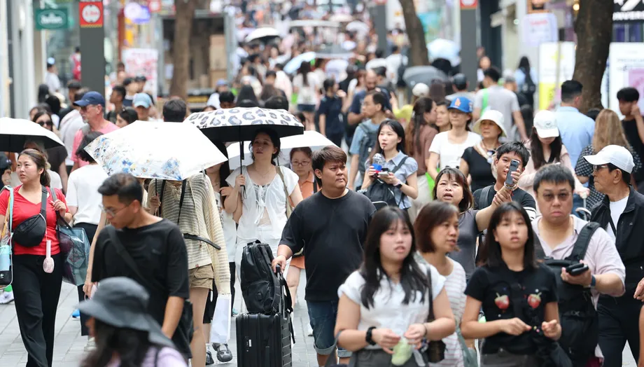 South Korea Estimates Record Tourist Arrivals as Spending Surges and China Drives Growth