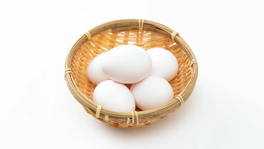 Japan's Egg Prices Hit Record 312 Yen as Bird Flu Effects and Seasonal Demand Squeeze Supply